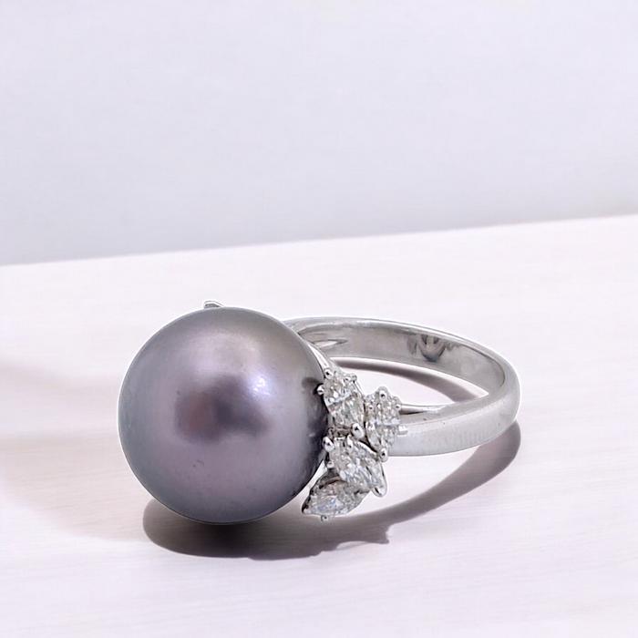 Black Pearl Diamond Ring 18K / Diamond Jewelry