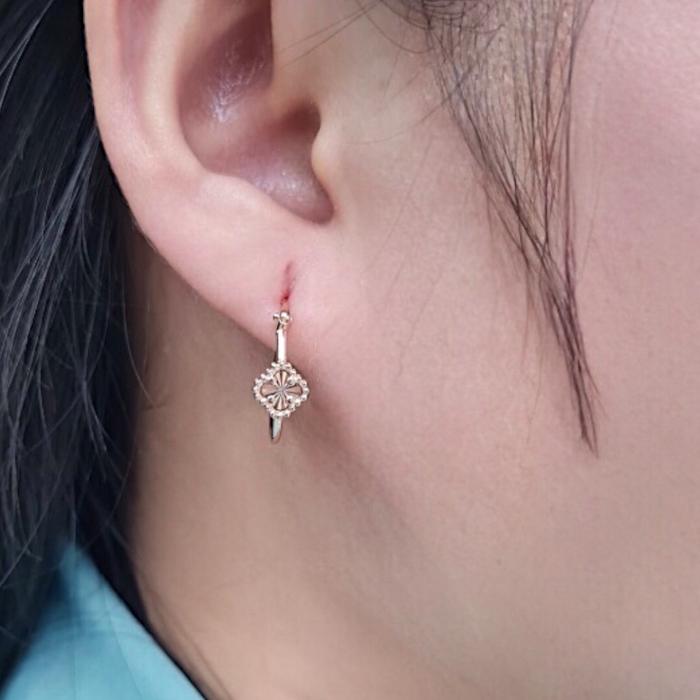 Anting Mas Clover Rose Gold 750K-Diamond Jewelry
