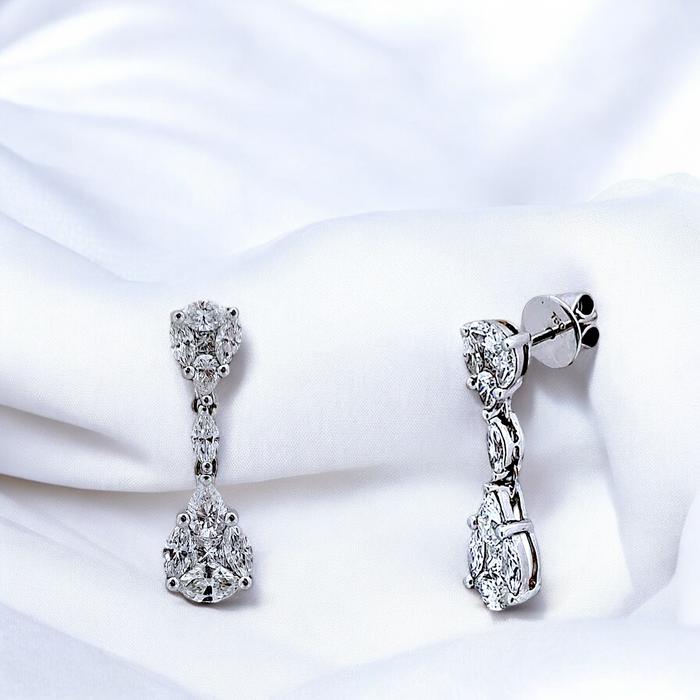 Tear Drop Diamond Earring 18K / Diamond Jewelry
