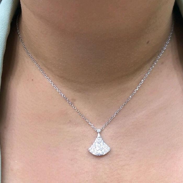 Kalung Diva Berlian 18K-Diamond Jewelry-99KBD88000AB