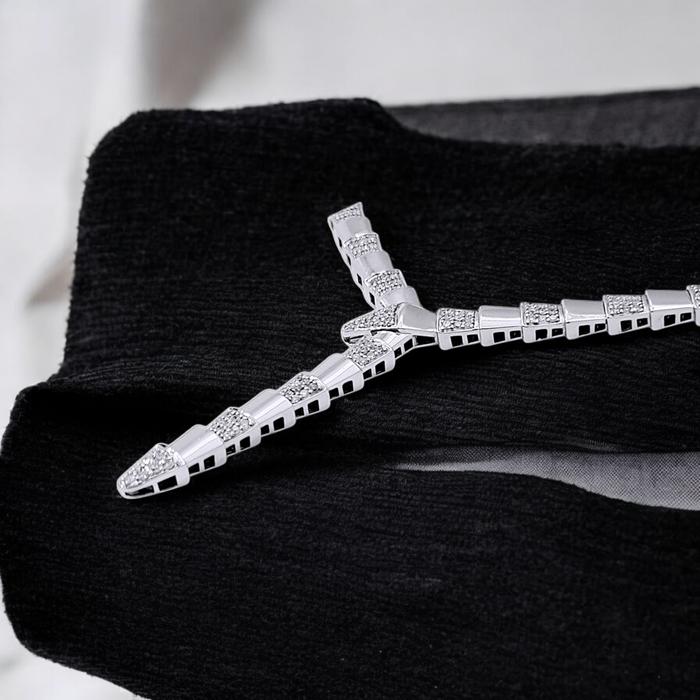 Serpenti Diamond Necklace / Kalung Ular Berlian / Diamond Jewelry