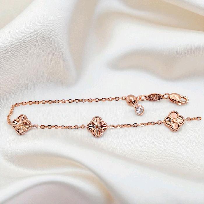 Mini Clover Gold Bracelet 750K / Gelang Emas Clover Kecil 750K / Diamond Jewelry 442GMS329LS-HT