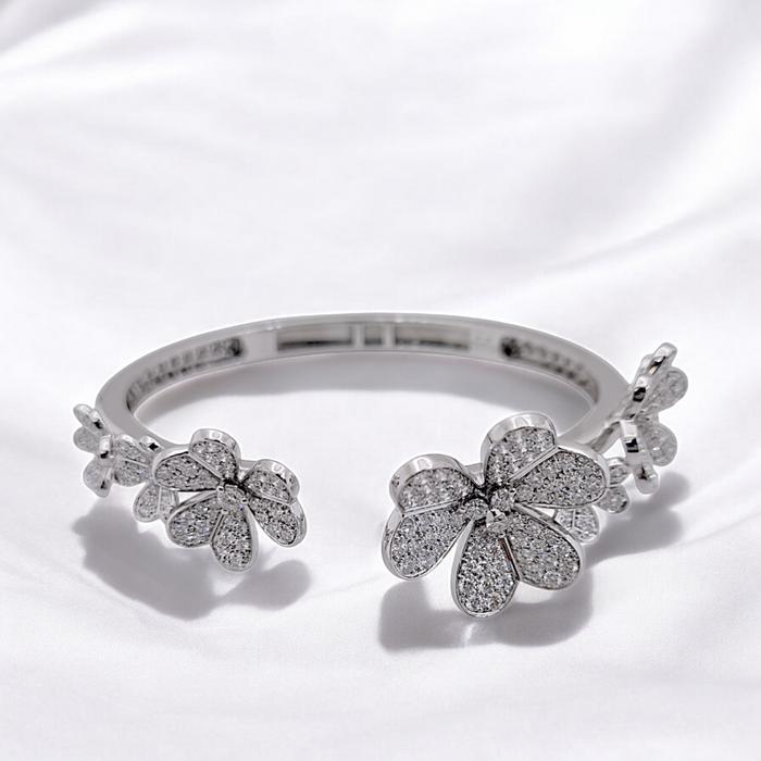 Frivole Diamond Bracelet 18K / Diamond Jewelry