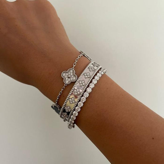 Clover diamond bracelet vc 18k Diamond Jewelry
