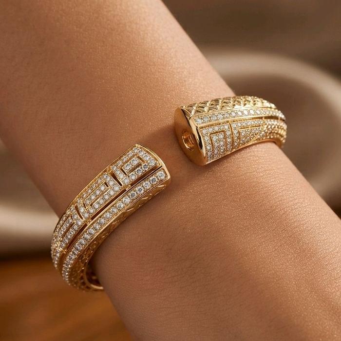 Luxe Geometric Diamond Bangle 18K / Gelang Berlian Geometris Mewah 18K / Diamond Jewelry / DB0052711