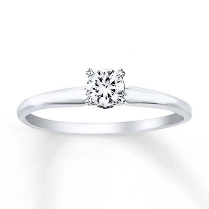 cincin emas putih asli Kristal