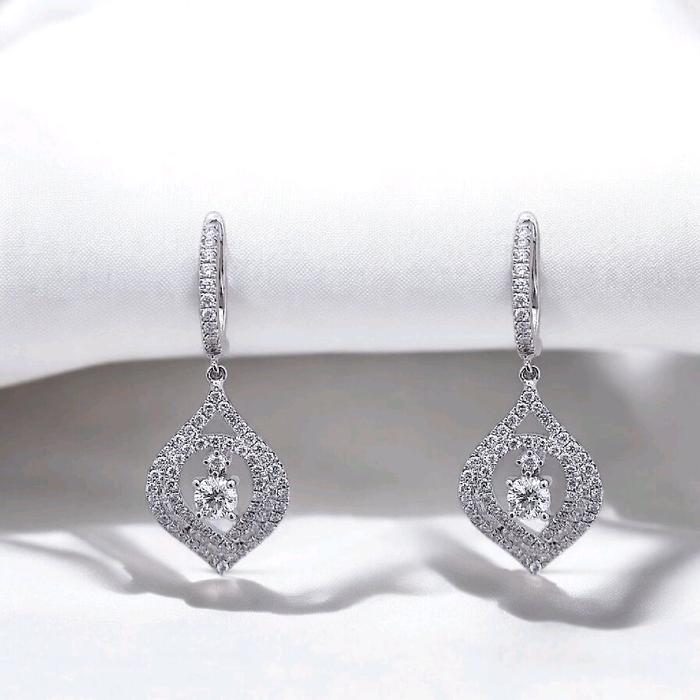 Diamond Earring klip spade solitaire18K / Diamond Jewelry