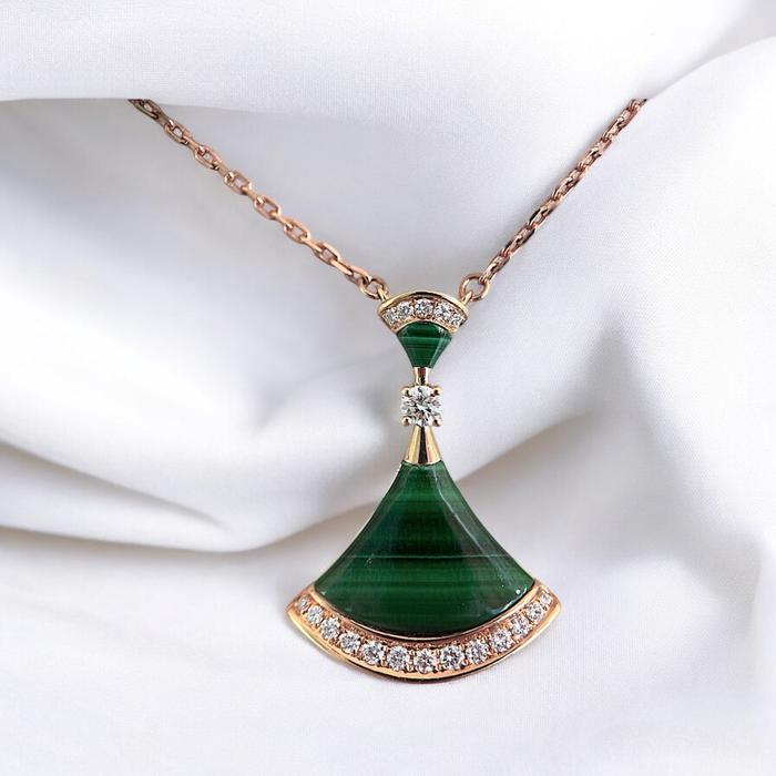 Diva's Dream Necklace / Diamond Jewelry