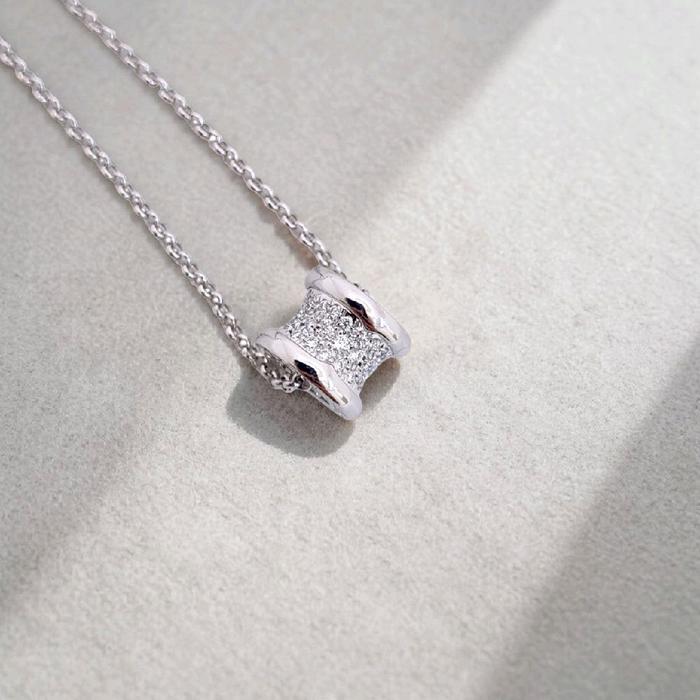 B. Zero 1 Pendants Necklace 18K / Liontin Berlian B.Zero 1/ Diamond Jewelry / 152KBD111000AB