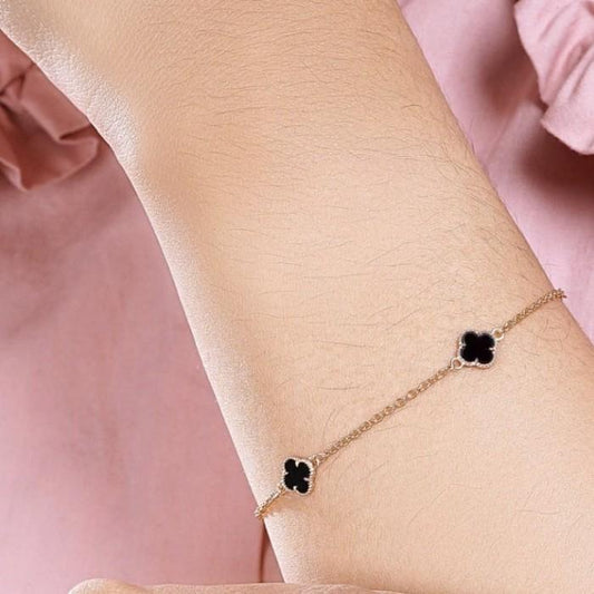 Sweet clover hitam gelang 16/17k  -Diamond Jewelry