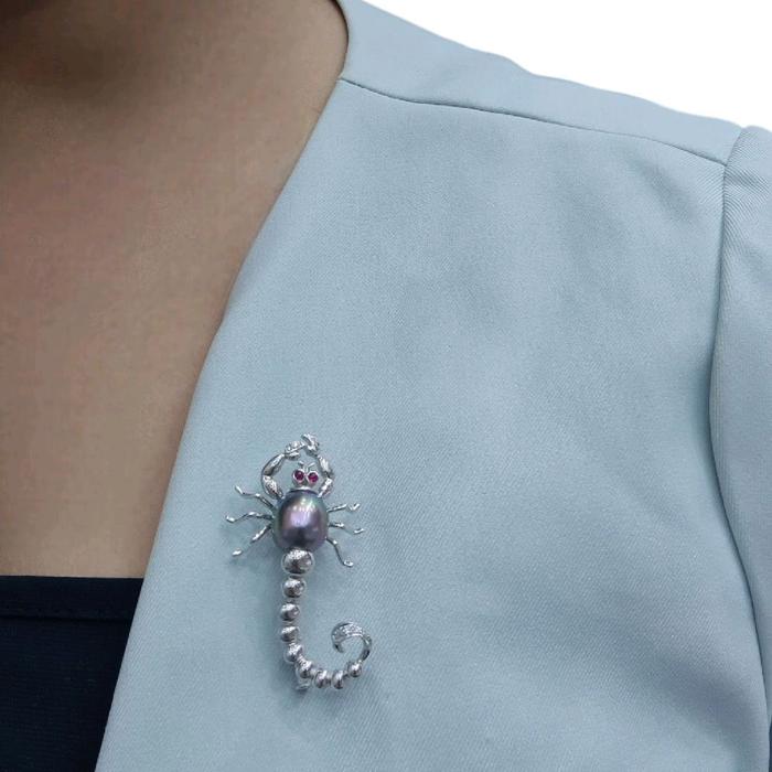 Scorpion Pearl Diamond Bross 18K / Diamond Jewelry