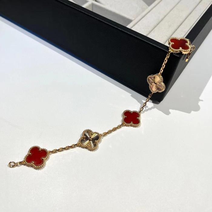 Clover Bracelet Kombinasi Gold & Red Charnelian Vintage 18K-Diamond Jewelry-448GBD5500CHLS-HT