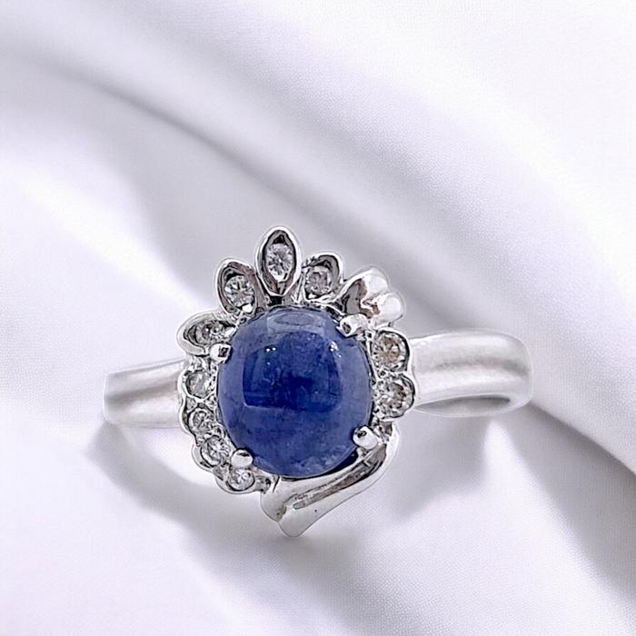 Blue Sapphire Diamond Ring 18K / Diamond Jewelry