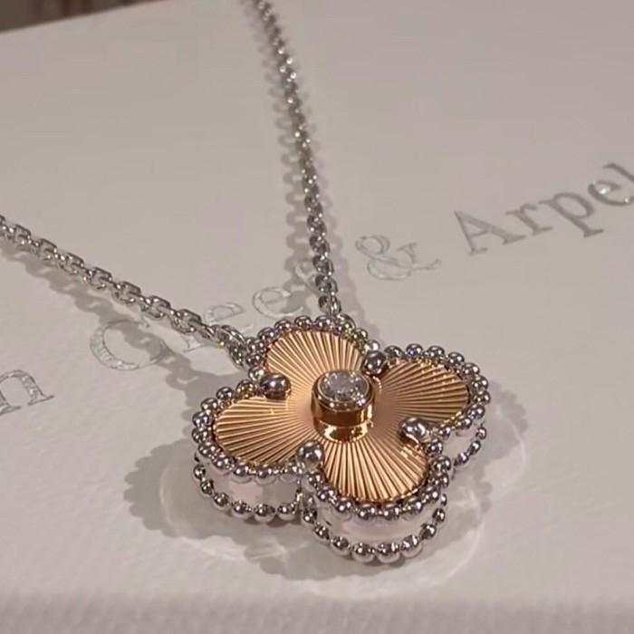 Kalung Vintage Holiday Clover Rose Gold & White Gold 18K-Diamond Jewelry-387KBD8500RY-HT