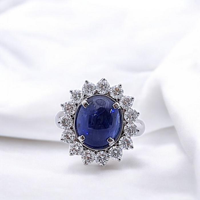 Blue Sapphire Diamond Ring 18K / Diamond Jewelry