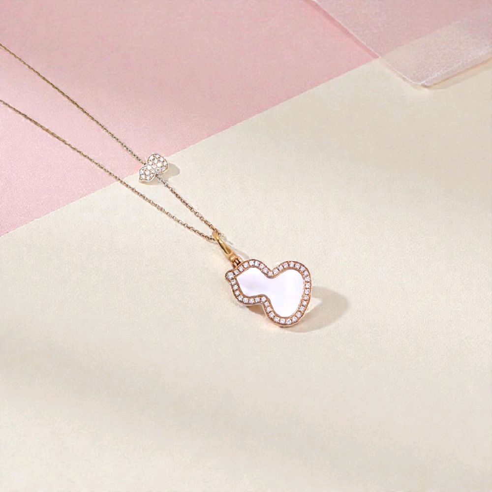 Wulu Diamond Pendant Mop 18K / Kalung Wulu Diamond 18K / Diamond Jewelry /426KBD9500RY