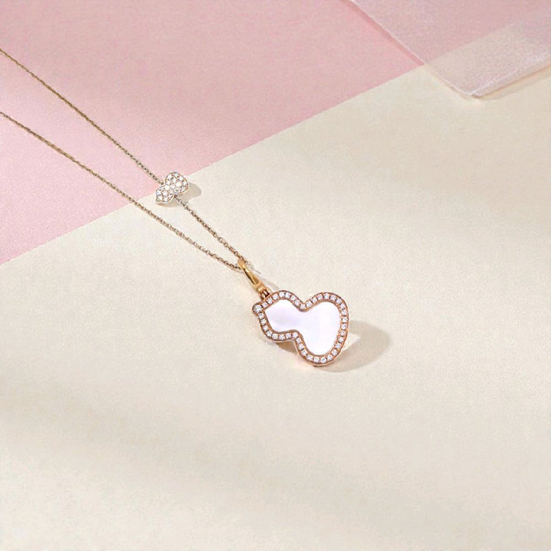 Wulu Diamond Pendant Mop 18K / Kalung Wulu Diamond 18K / Diamond Jewelry /426KBD9500RY