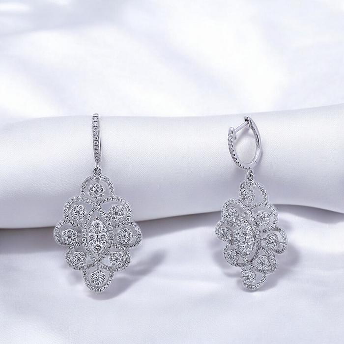 Flower Diamond Earring 18K / Diamond Jewelry