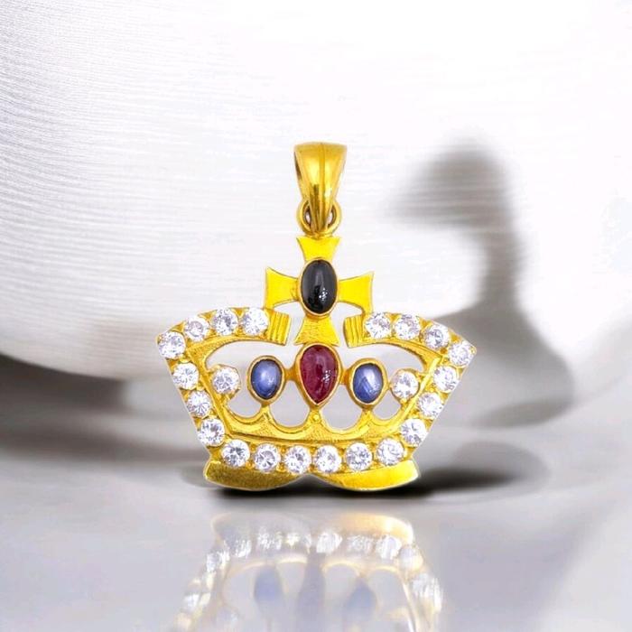 Gold Crown Pendant With Stone 23K / Liontin Mahkota Emas Dengan Batu 23K / 178LMSWP16