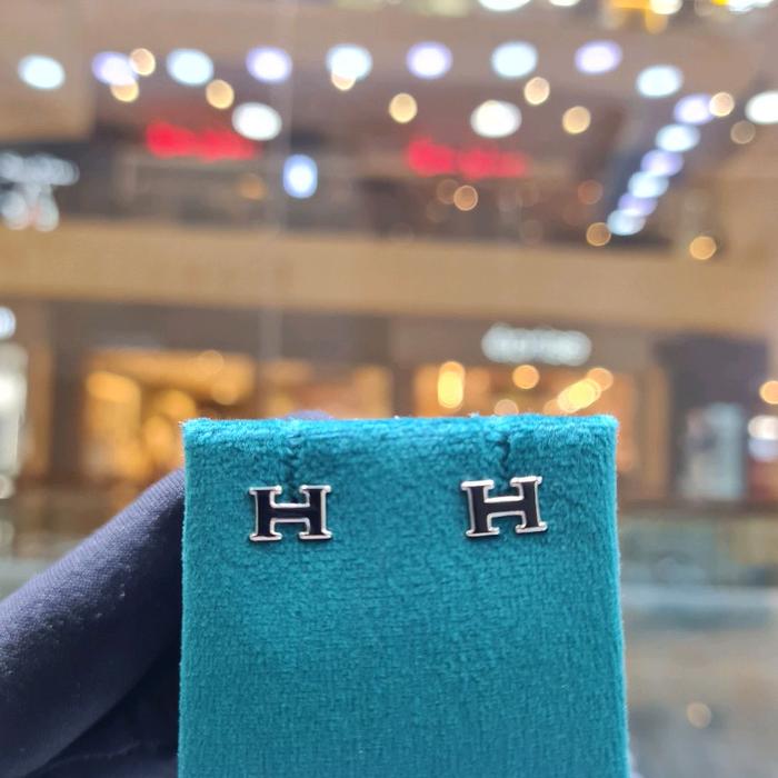 Anting Mas Model H Hitam 18K-Diamond Jewelry-333AMSLS1