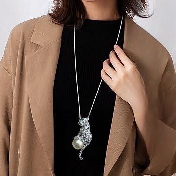 Panther pearl sapphire Brooch 18k white gold-Diamond Jewelry