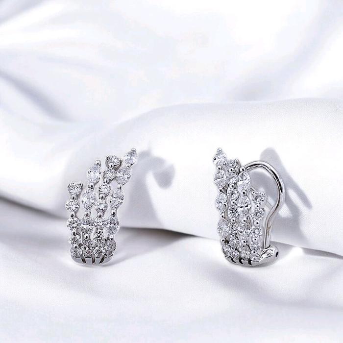 Sparkling Diamond Cuf Earring 18K / Diamond Jewelry