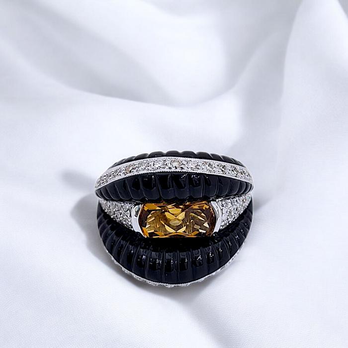 Yellow Diamond Ring 18K / Diamond Jewelry