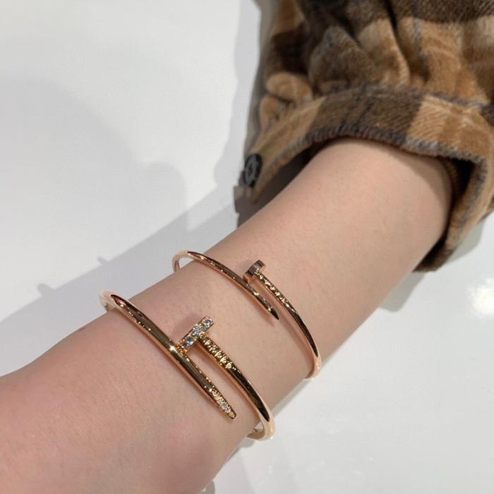 Gelang Nail Emas Berlian Paku Medium 18k /Nail Diamond Bracelet Bangle 18k-Diamond Jewelry-HT-458GBD18750LS