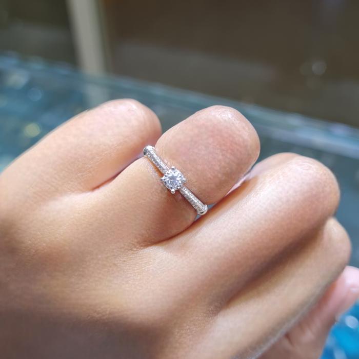 Diamond Solitaire Parisian illusion diamond Ring 18K / Diamond Jewelry