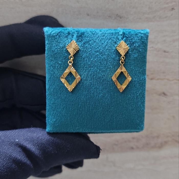 Anting Mas 23K-Diamond Jewelry