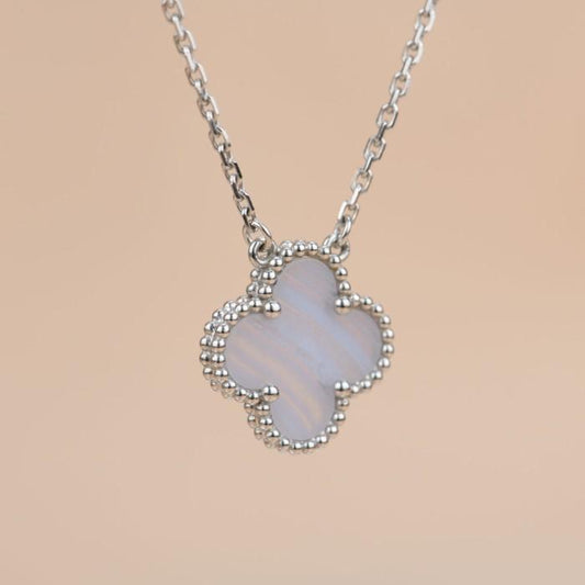 Chalcedony pendant clover white gold 18k -Diamond Jewelry