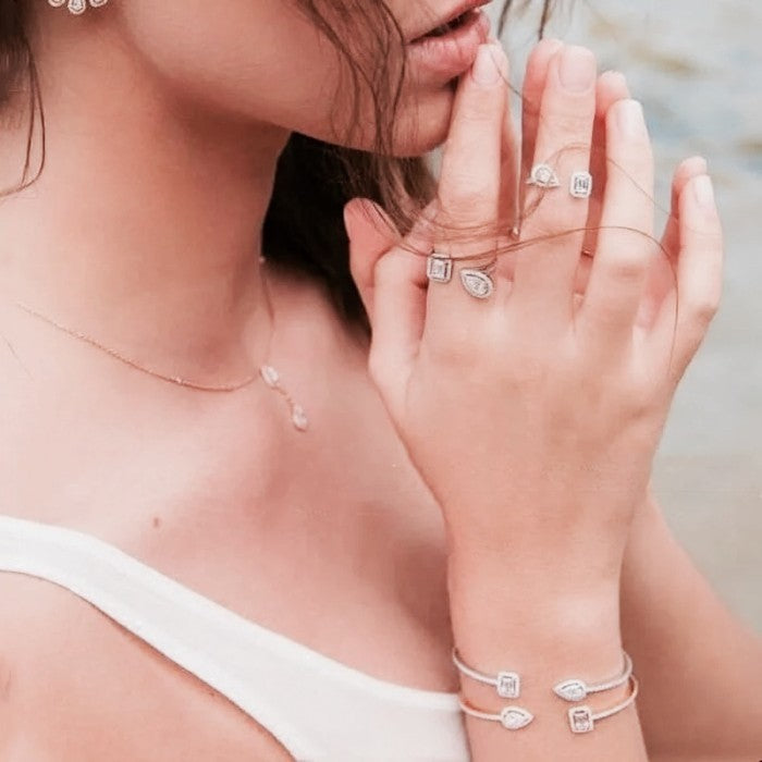 Viva Baguette Diamond Bangle-bracelet 18k Gold Diamond Jewelry