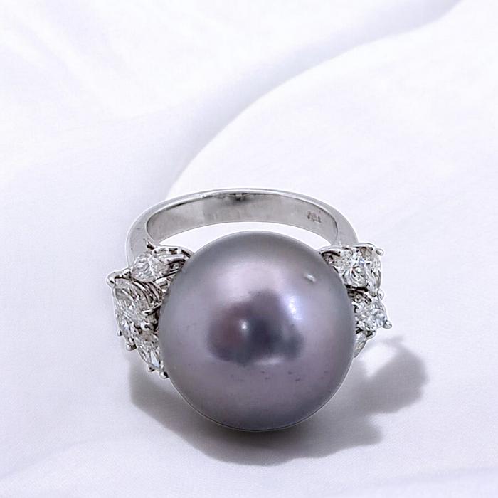 Black Pearl Diamond Ring 18K / Diamond Jewelry