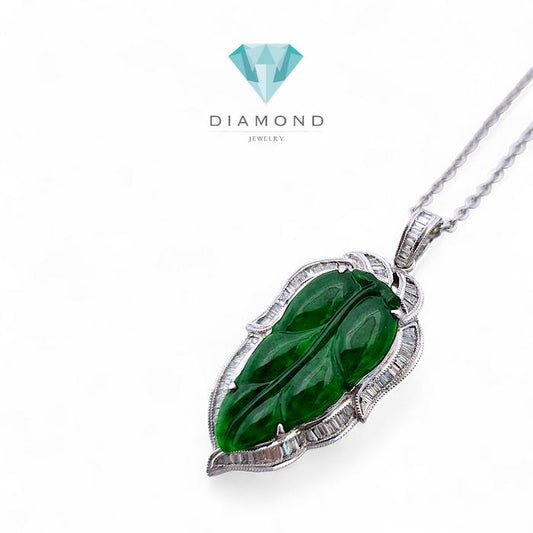 Giok With Diamond Liontin / Diamond Jewelry