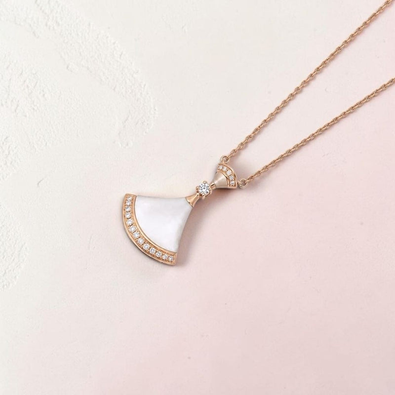 Diva's Dream Diamond Necklace 18K / Kalung diamond diva's 18K / Diamond Jewelry / GN0056237