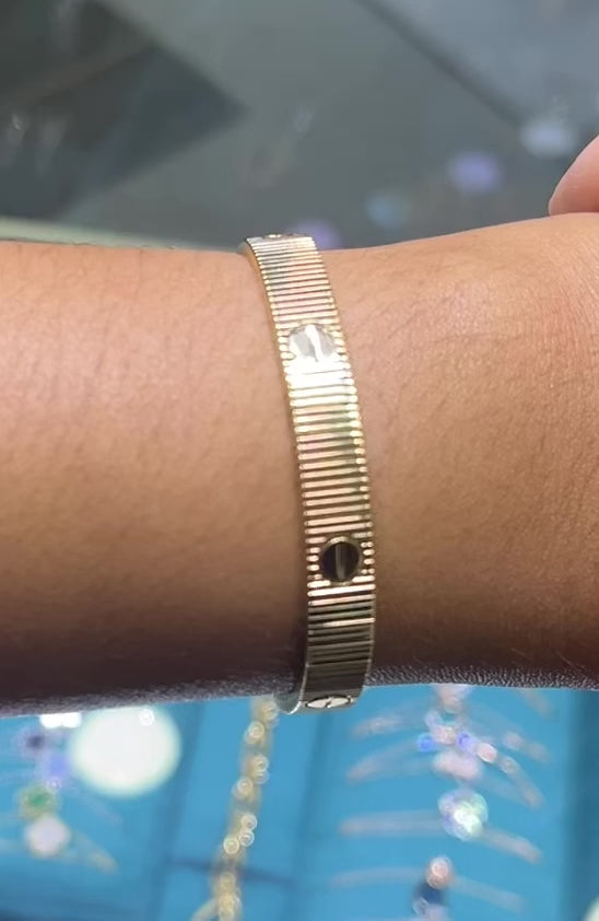 Love Unlimited Bracelet 18K / Gelang Love Unlimited 18K / Diamond Jewelry 497GBD21000CHLS- love chain bracelet crt