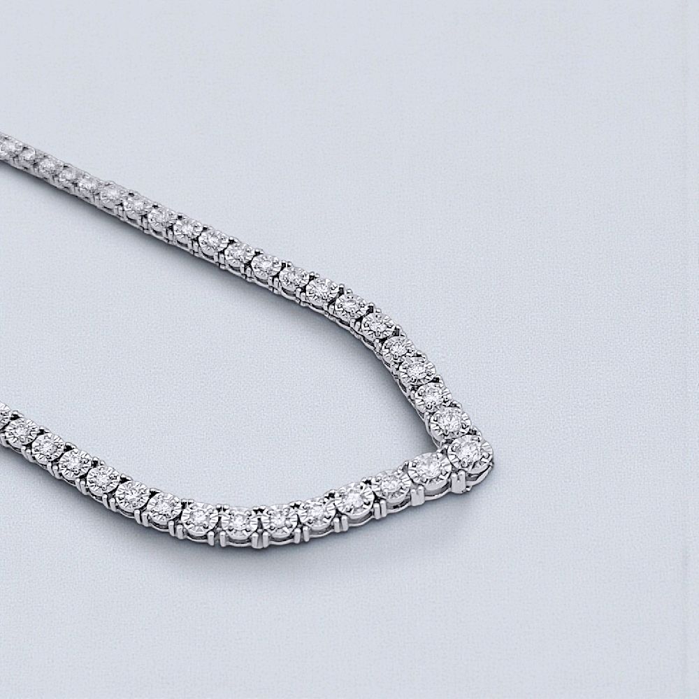 V Diamond Necklace 18K / Kalung Berlian V 18K / Diamond Necklace 400KB10000PFLS